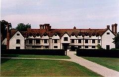 Ufton Court, Ufton Nervet (geograph 1556712).jpg