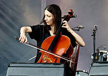 Julia Kent at Primavera Sound 2011 (a).jpg