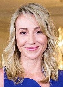 Officialbelindastronachimage (cropped).jpg