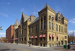 Edificio en el centro de Fort Wayne, Indiana, Estados Unidos, 2012-11-12, DD 01.jpg
