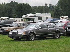 Lincoln Continental Mark 7 (7932120928).jpg