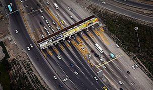 Mashhad entrance at the end of Nouroz holidays 05.jpg