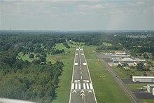 Runway at Trenton-Robbinsville Airport.jpg
