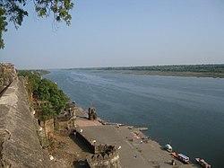 Narmada river near Maheshwar Fort