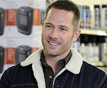 Luke Macfarlane Hallmark.jpg