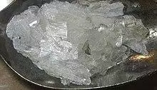 Sheets of zinc acetate formed by slow evaporation