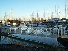 Footbridge within Swale Marina, Conyer - geograph.org.uk - 1088914.jpg