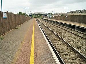 Pyle railway station, Bridgend - geograph.org.uk - 4123270.jpg