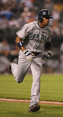 001U2232 Endy Chávez (cropped).jpg