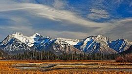 Mts Inglismaldie, Girouard, Peechee from Vermillion Lakes.jpg