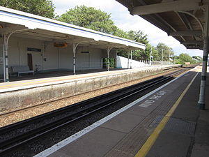 Southwick railway station.JPG