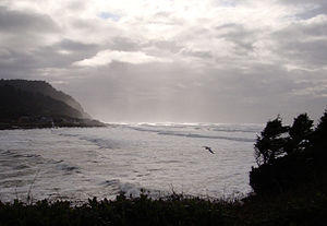 Yachats River estuary mouth.jpg