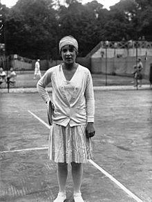 Cilly Aussem 1927.jpg