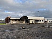 Mount Gambier Airport terminal exterior.jpg