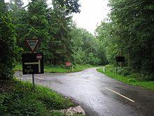 Lane junction on the Longleat Estate - geograph.org.uk - 476194.jpg