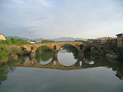 Puente la reina.jpg