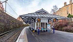 Queen's Park Railway Station, Glasgow, Scotland.jpg
