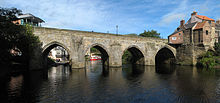 Durham Elvet Bridge01rect 2010-09-10.jpg