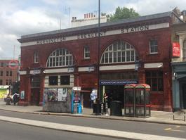Mornington Crescent tube station entrance, July 2017.png