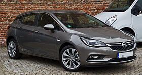 Opel Astra 1.6 CDTI ecoFLEX Edition (K) – Frontansicht, 13. Oktober 2015, Düsseldorf.jpg