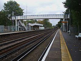 Penge West stn southbound looking north.JPG
