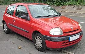 1998 Renault Clio Grande 1.2 Front.jpg