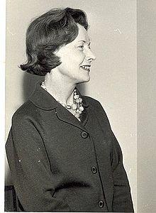 Mme Barbara Castle, Ministre britannique du développement outre-mer.jpg