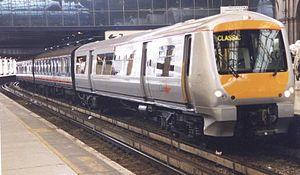 Class 424 at Victoria.jpg