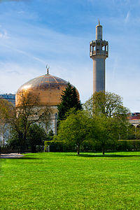 London Central Mosque 2.jpg