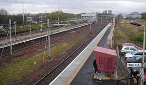Cardonald Railway Station 01.jpg