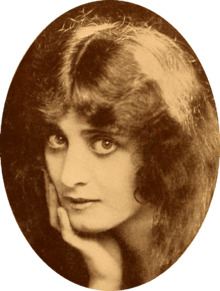 Margarita Fischer 1917.png