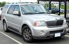2003-2004 Lincoln Navigator -- 04-22-2010.jpg