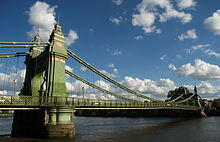 Hammersmith Bridge 2008 06 19.jpg