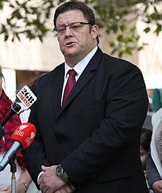 Glenn Lazarus 2015.jpg