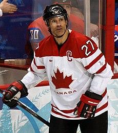 Niedermayer Russia vs. Canada (4388353867) (cropped).jpg