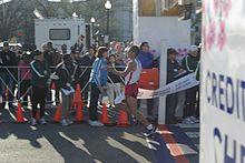 Ridouane Harroufi winning the 2009 Credit Union Cherry Blossom 10-mile race.jpg
