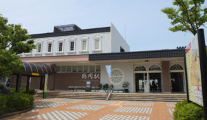 鶴岡駅駅舎.png