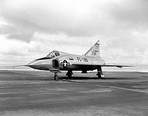 Convair YF-102 53-1785 on ramp E-1563.jpg