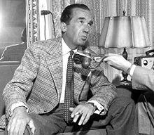 9 Mar - Edward R. Murrow's See it Now airs McCarthyism episode 220px-EdMurrow