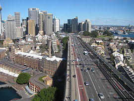 Cahill expressway from bridge.jpg