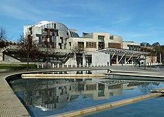 Scottish Parliament Building and adjacent water pool, 2017.jpg