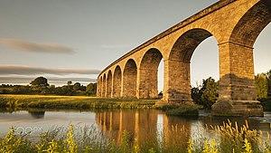 Arthington Viaduct (161504105).jpeg