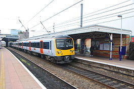 HeathrowConnect 360205 Southall 20090513.JPG