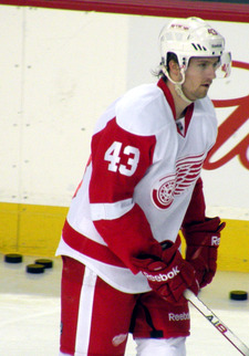 Darren Helm 2012.png