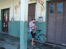 Cuban with a bike.JPG