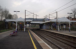 New Southgate railway station MMB 08.jpg