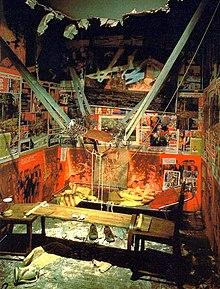 "Человек, который улетел в космос из своей комнаты".jpg