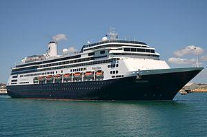 MS Volendam, Fremantle, 2012.JPG
