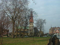St John's the Evangelist, East Dulwich, viewed across Goose Green, London, England - 20051223.jpg