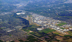 Modesto City&ndash;County Airport photo D Ramey Logan.jpg